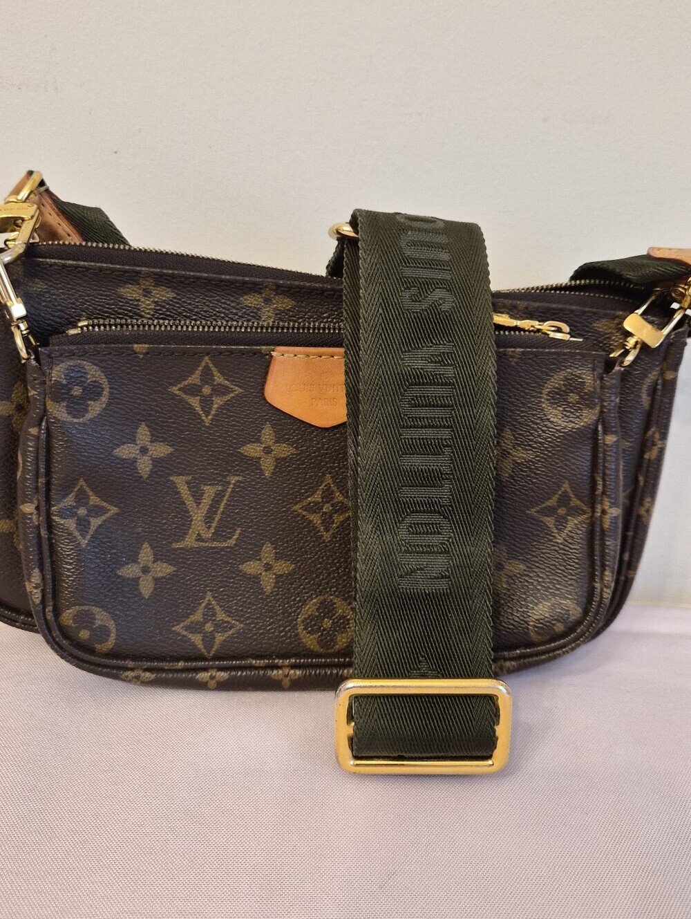 Louis Vuitton Multi Pochette Accessoires Monogram | Coin Purse Included